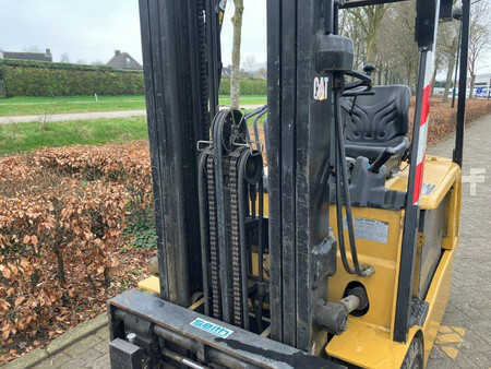 Carrelli elettrici 4 ruote 2009  CAT Lift Trucks EP25K-PAC (9)