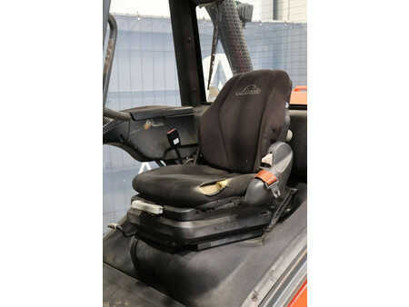 LPG Forklifts 2014  Linde H25T-02 (18)