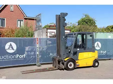 Carrelli elettrici 4 ruote 2012  Jungheinrich EFG 545 (10)