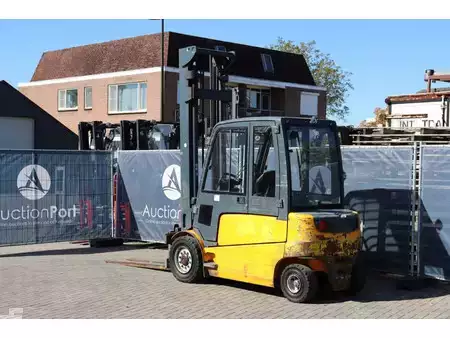 Carrelli elettrici 4 ruote 2012  Jungheinrich EFG 545 (4)