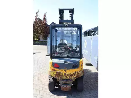 Carrelli elettrici 4 ruote 2012  Jungheinrich EFG 545 (6)