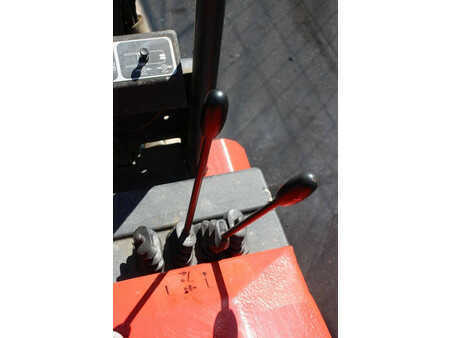 Carrelli elettrici 4 ruote 2000  Linde E16S (22)
