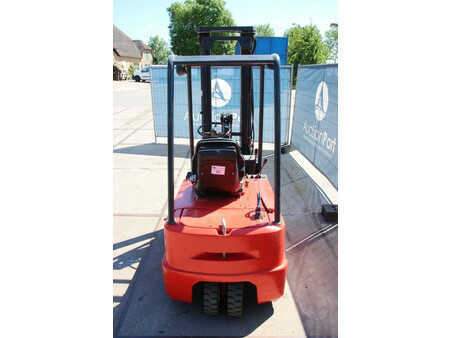Carrelli elettrici 4 ruote 2000  Linde E16S (4)