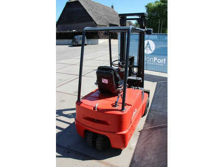Carrelli elettrici 4 ruote 2000  Linde E16S (5)