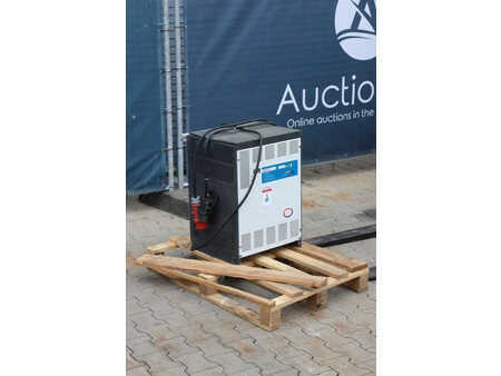 Electric - 4 wheels 2008  Yale ERP30ALF E2395 (9)