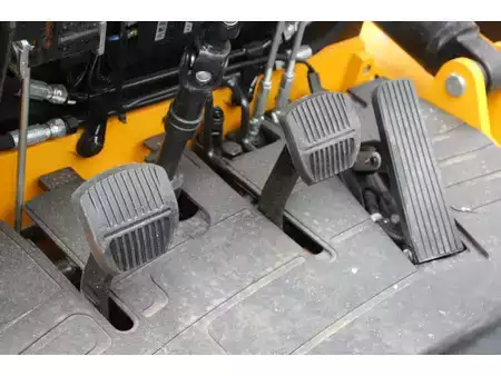 Dieselstapler 2025  JBC FD-32 (26)