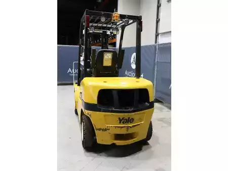 Carrelli elevatori diesel 2019  Yale GDP30MXE2195 (18)