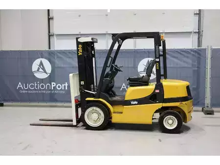 Carrelli elevatori diesel 2019  Yale GDP30MXE2195 (3)