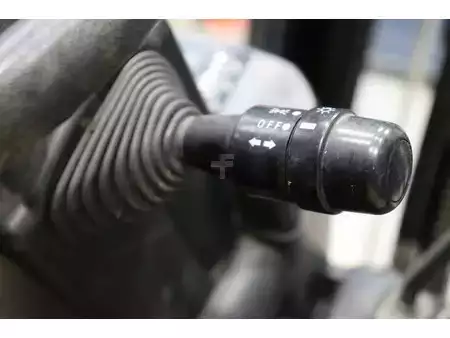 Carrelli elevatori diesel 2019  Yale GDP30MXE2195 (36)