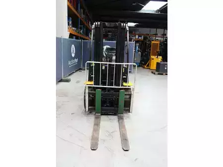 Carrelli elevatori diesel 2019  Yale GDP30MXE2195 (8)