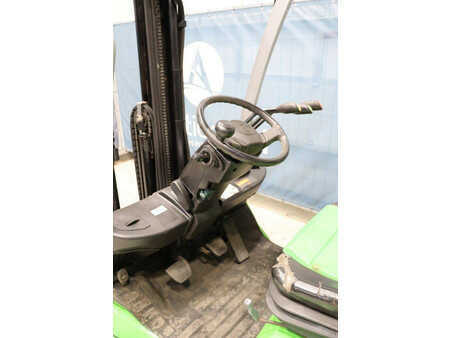 Carrelli elevatori GPL 2011  Cesab M315G (17)