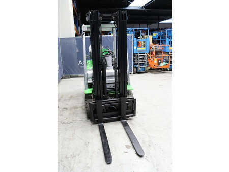 Carrelli elevatori GPL 2011  Cesab M315G (7)