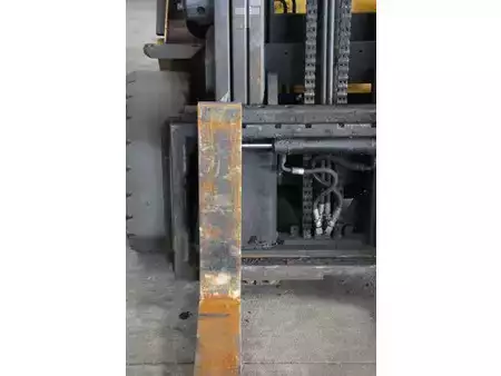 LPG Forklifts 2008  CAT Lift Trucks GP30NT (11)