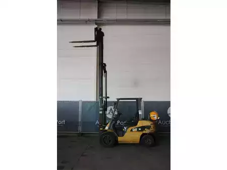 LPG Forklifts 2008  CAT Lift Trucks GP30NT (30)