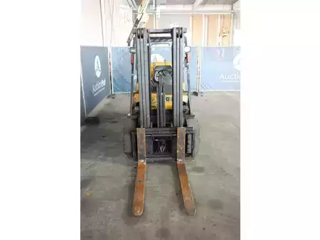 LPG Forklifts 2008  CAT Lift Trucks GP30NT (7)