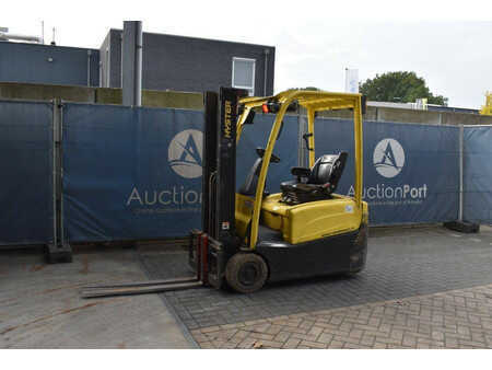 Eléctrica de 4 ruedas 2015  Hyster J1.6XNT (1)