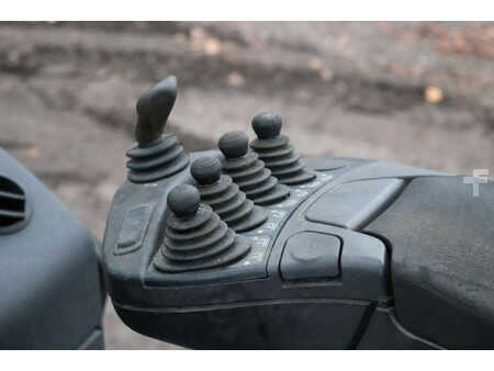 Treibgasstapler 2014  Linde H20T-02/600 (23)