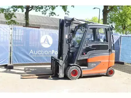 El truck - 4 hjulet 2020  Linde E30HL-01/600 (1)