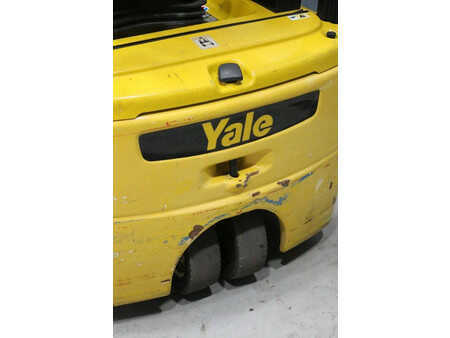 Eléctrica de 4 ruedas 2012  Yale ERP16VT SWB (16)