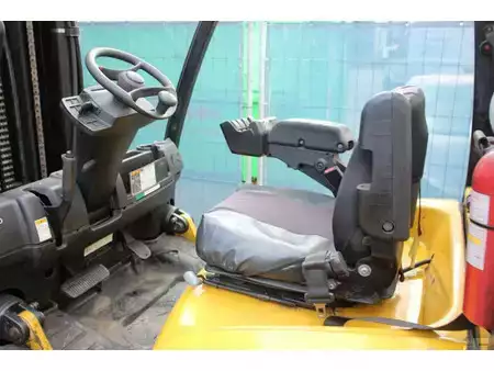 Gas truck 2010  Yale GLC70VX (20)