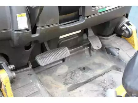 Gas truck 2010  Yale GLC70VX (21)