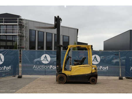 El truck - 4 hjulet 2011  Hyster J3.0XN (33)