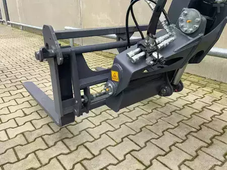 Telescopic forklift rigid 2025  Everun ERT1500 (23)