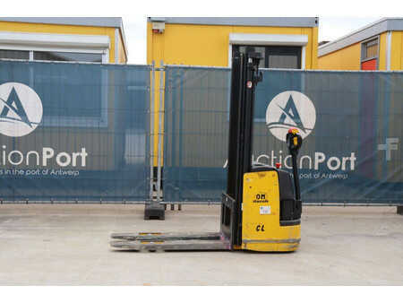 Ruční vysokozdvižný vozík 2004  OM CL 10.50 (1)