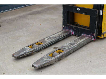 Ruční vysokozdvižný vozík 2004  OM CL 10.50 (10)