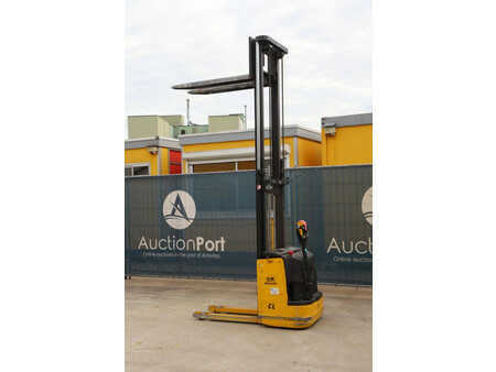 Ruční vysokozdvižný vozík 2004  OM CL 10.50 (26)