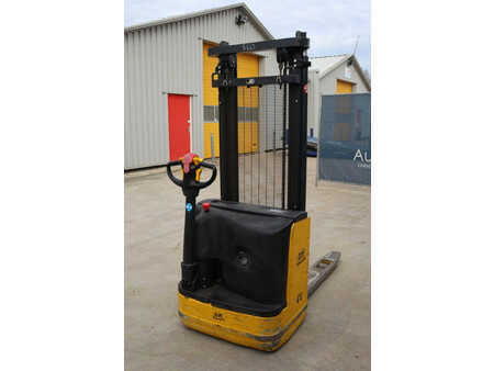 Ruční vysokozdvižný vozík 2004  OM CL 10.50 (6)