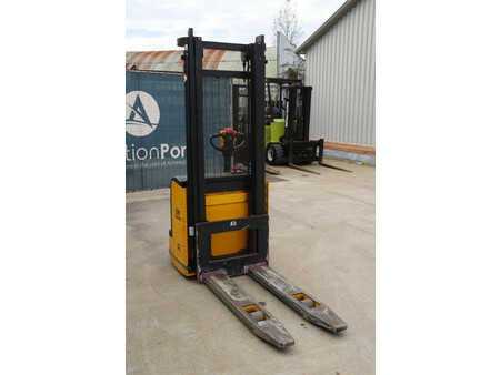 Ruční vysokozdvižný vozík 2004  OM CL 10.50 (7)