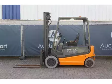 Elektrisk- 4 hjul 2003  Still R60-30 (2)