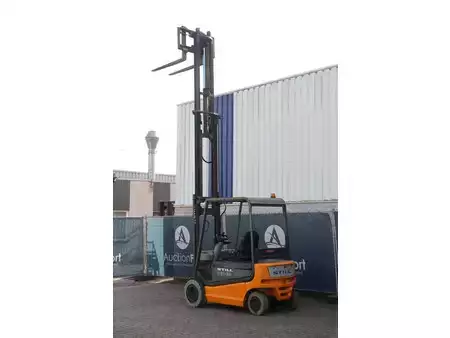 Elektrisk- 4 hjul 2003  Still R60-30 (31)