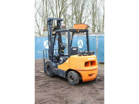 Carretilla elevadora diésel 2008  Doosan G35C (4)