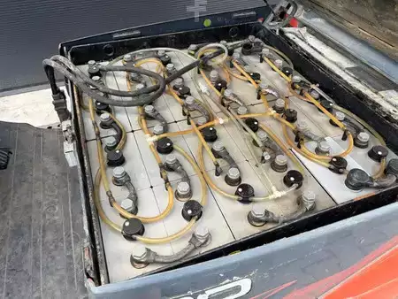 Electric - 4 wheels 2017  Toyota 8FBE20T (17)