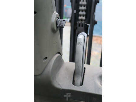 Elektromos 4 kerekű - Crown SC 3200 (27)