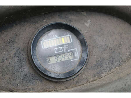 Elektromos 4 kerekű - Crown SC 3200 (28)