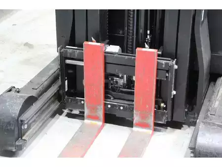 Skyvemast 2020  Hyster R1.6 (10)