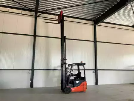 El truck - 4 hjulet 2014  Toyota 8FBEKT16 (16)