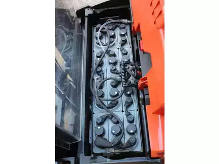 Stacker pedestre 2022  Toyota SWE200D (12)