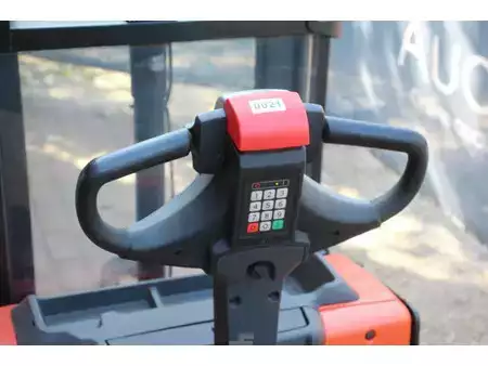 Stacker pedestre 2022  Toyota SWE200D (15)