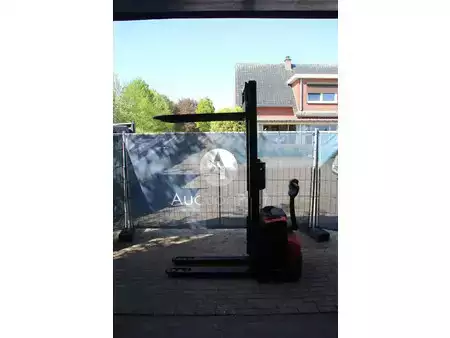 Stacker pedestre 2022  Toyota SWE200D (19)