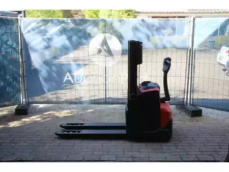 Stacker pedestre 2022  Toyota SWE200D (2)