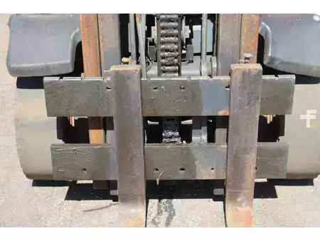 Chariots élévateurs diesel - [div]  (12)