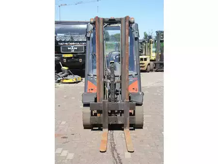 Chariots élévateurs diesel - [div]  (8)
