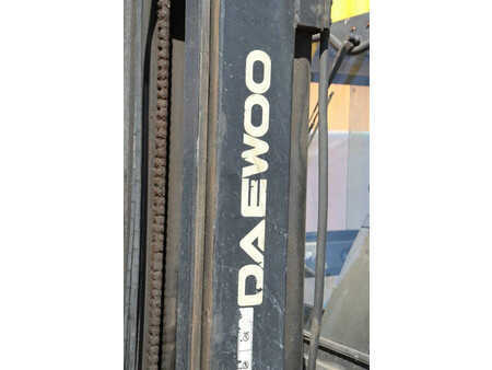 Diesel heftrucks 2002  Daewoo D40S-2 (14)