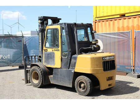 Diesel heftrucks 2002  Daewoo D40S-2 (4)