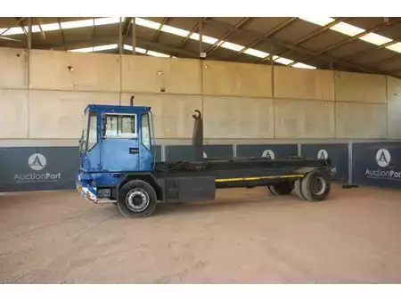 terminal traktor - Terberg TRT 89 (1)