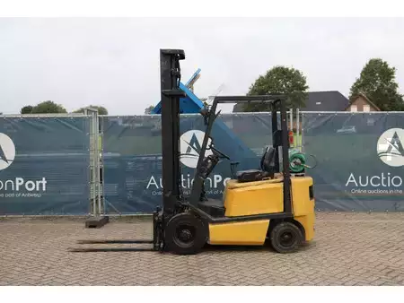 Gas gaffeltruck 2000  Yale GLP16AFV2775 (1)